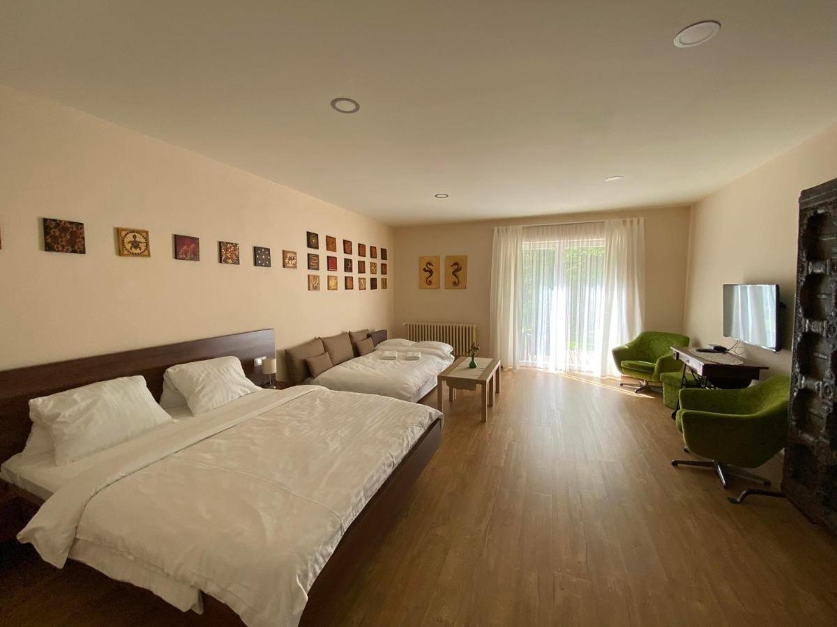 Hotel Zámeček na Čeladné Čeladná Exterior foto